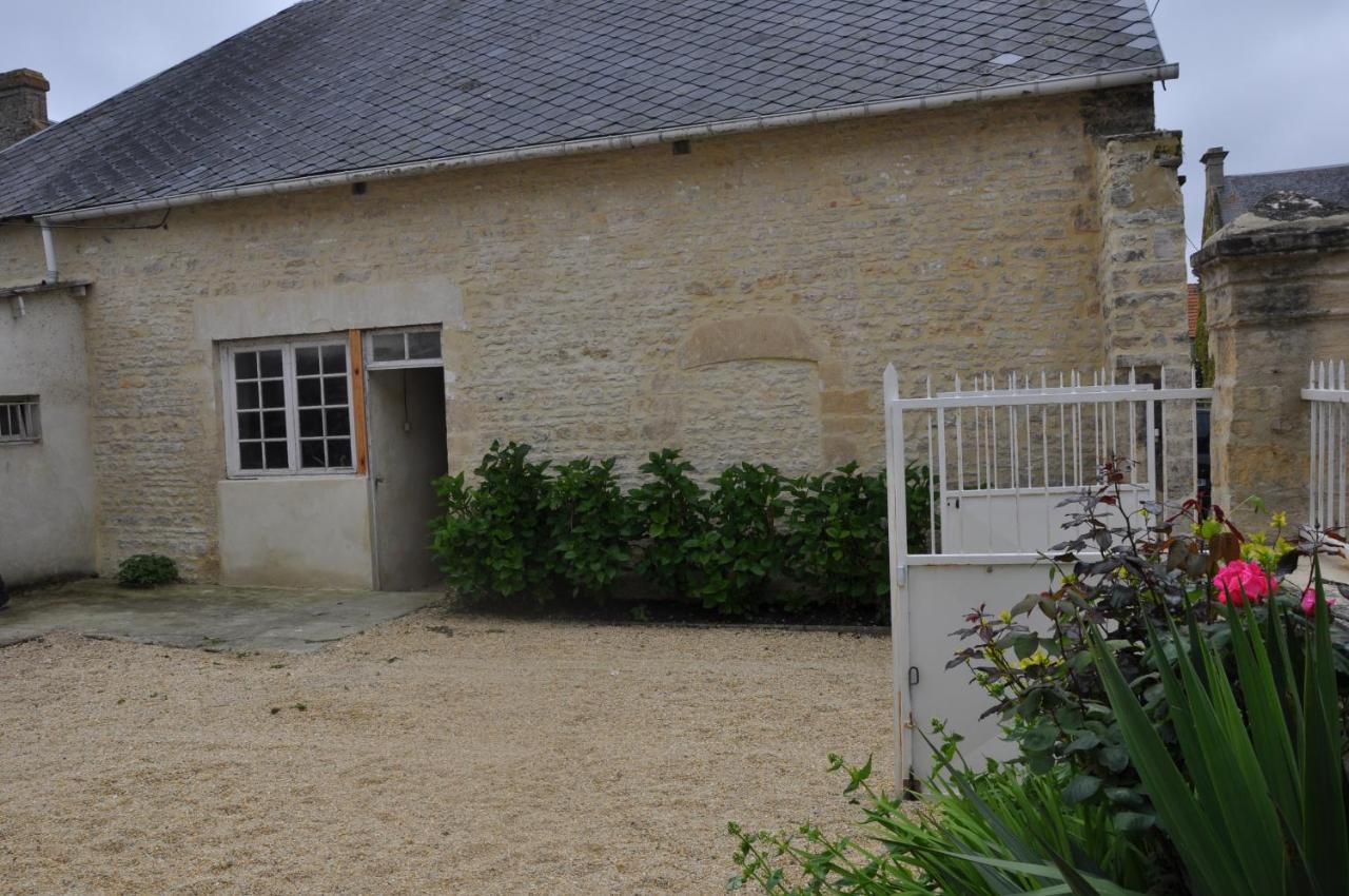 Le Petit Clos Du Bessin Longues-sur-Mer Екстер'єр фото